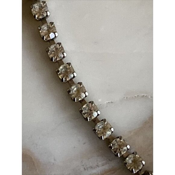 Vintage 1950’s Signed Kramer White & Clear Baguette Necklace & Clip Earrings - Picture 9 of 9